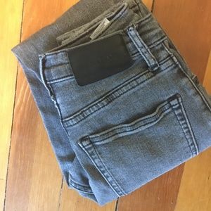 Everlane black skinny jeans